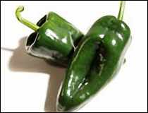 Chiles Rellenos de Aguacate - Receta Tradicional Vegetariana