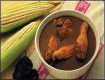 Gallina en Tesmole Oaxaqueña
