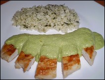 Pollo en Salsa de Aguacate 