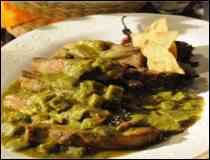 Costillas de Puerco en Salsa Verde con Nopal - Receta Popular Mexicana