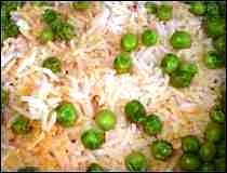 Arroz Rojo con Chícharos- Receta Tradicional Mexicana