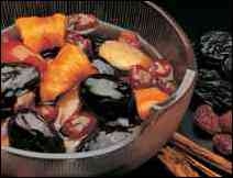 Exquisita compota de frutas secas con vino tinto. Receta chiapaneca.