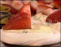 Merengues con Fresas con Crema