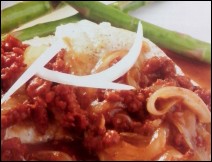 Pescado Blanco en Salsa de Arándano y Chorizo 